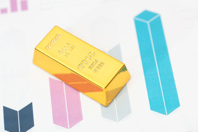 钯黄金金费用
受哪些因素影响？如何根据这些因素进行投资判断？